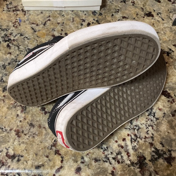 Black Vans skate shoe. Trujillo Pro style. - Picture 5 of 6